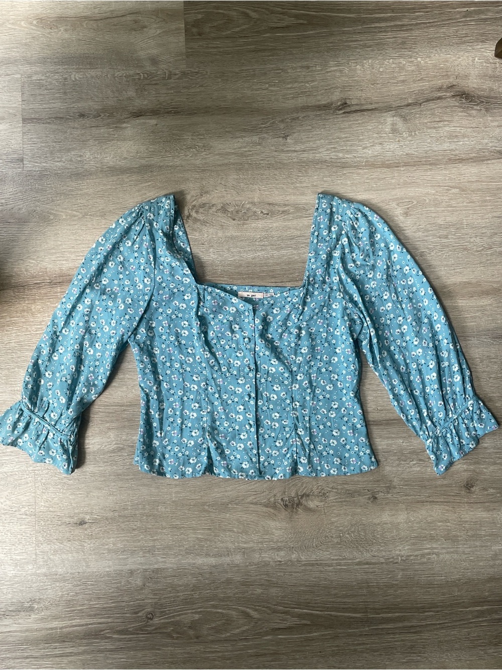 Francesca’s Miami floral top size medium